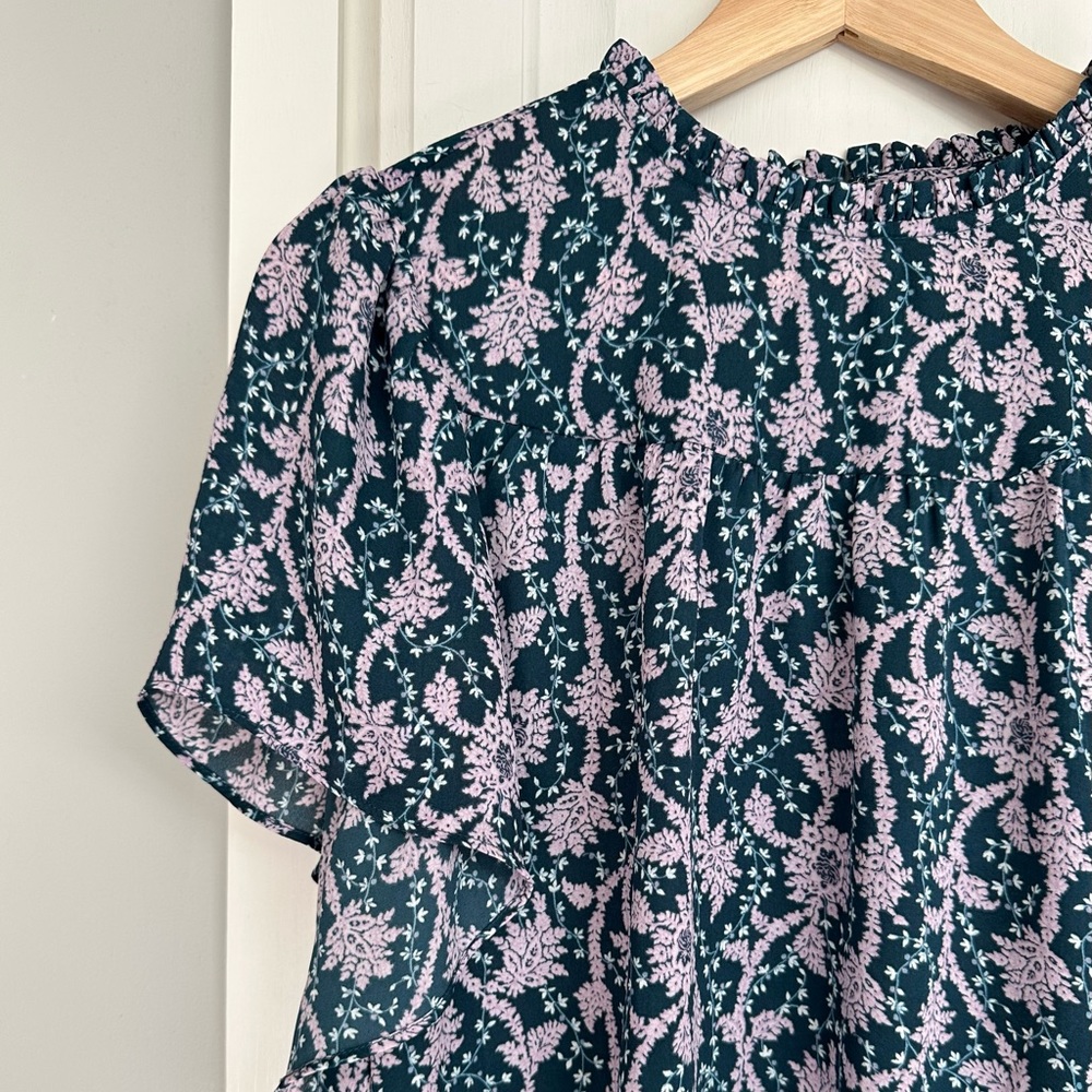 Ann Taylor || Floral Print Blouse - Picture 1 of 10